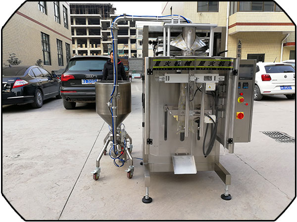 多功效辣椒酱料包装机械泛起故障怎么解决(图1) 多功效辣椒酱料包装机械泛起故障怎么解决(图1)