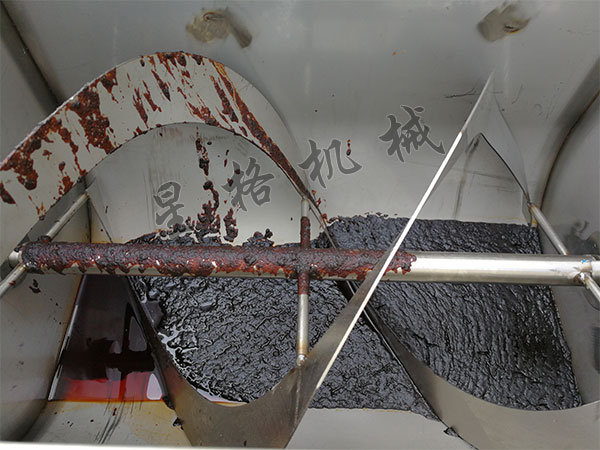 选择中央厨房酱料包装机需要那些条件(图2) 选择中央厨房酱料包装机需要那些条件(图2)