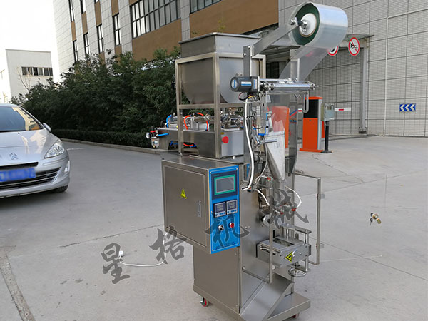 立式番茄酱包装机资助企业缩减本钱(图1) 立式番茄酱包装机资助企业缩减本钱(图1)