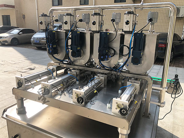 卧式搅拌酱料灌装生产线有什么特殊之处(图2) 卧式搅拌酱料灌装生产线有什么特殊之处(图2)