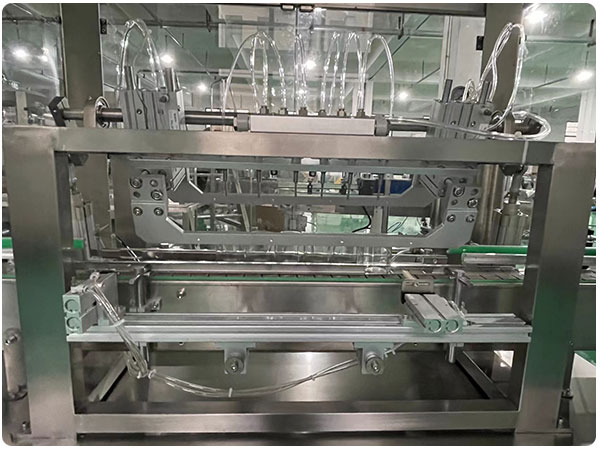 辣子酱料灌装生产线设计合理通用性强(图2) 辣子酱料灌装生产线设计合理通用性强(图2)