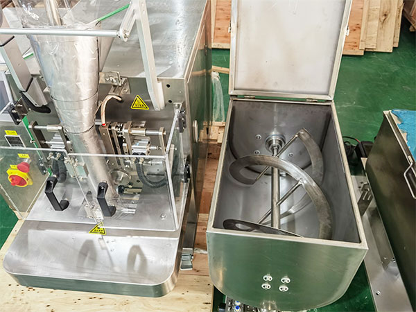 海鲜酱料定量包装机是怎样解决粘稠酱料包装(图1) 海鲜酱料定量包装机是怎样解决粘稠酱料包装(图1)